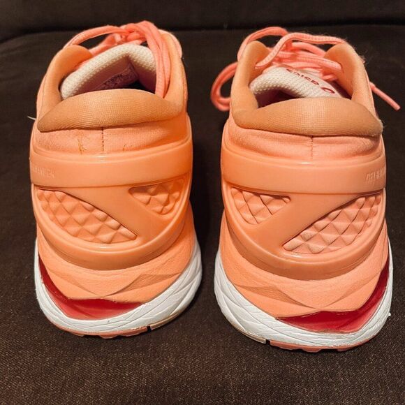 Fabulous Condition Asics Gel Kayano 24 Seashell Orange women's 8 US 39 EUR T799N - Picture 4 of 12
